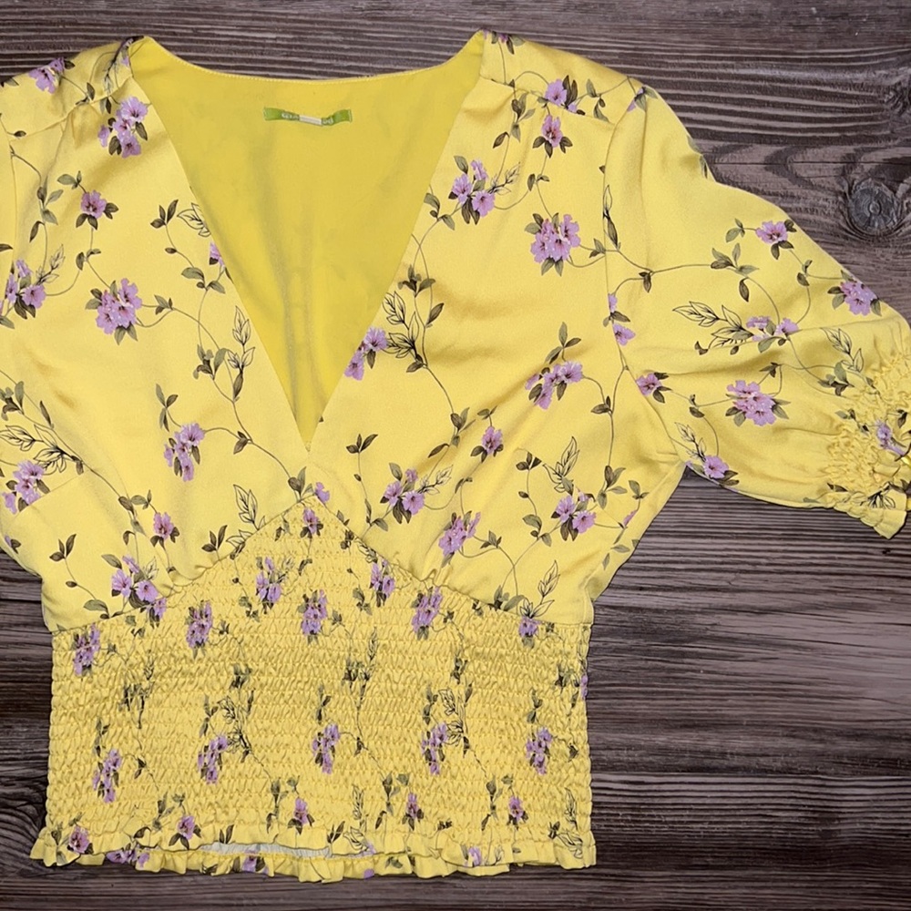 GIANNI BINI spring top!🤍